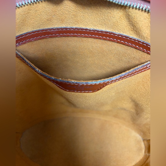 Louis Vuitton Saint Jacques PM Kenyan Fawn Epi Leather Tote - Picture 4 of 14